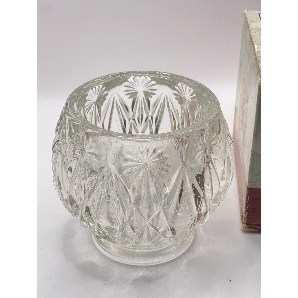 Avon Vintage Crystal Glow Perfumed Candle Holder‎